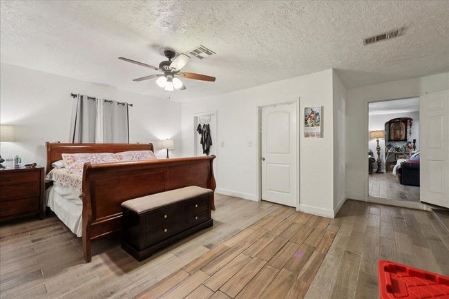 731 Meneley Rd, House other with 4 bedrooms, 2 bathrooms and null parking in Winnie TX | Image 13