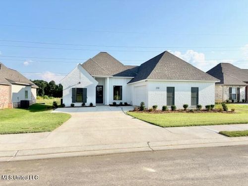 208 Azure Drive, Canton, MS, 39046 | Card Image