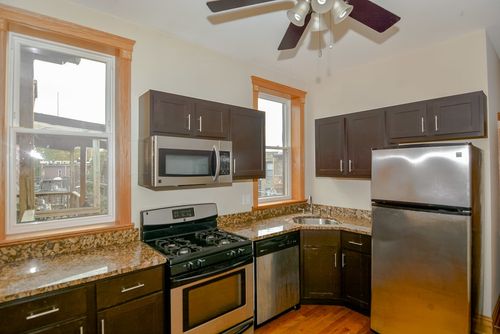 apt-3e-1148 W Waveland Ave, Chicago, IL, 60613-3836 | Card Image