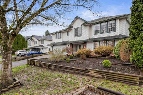 5642 Thornhill St, Chilliwack, BC, V2R3Y7 | Card Image