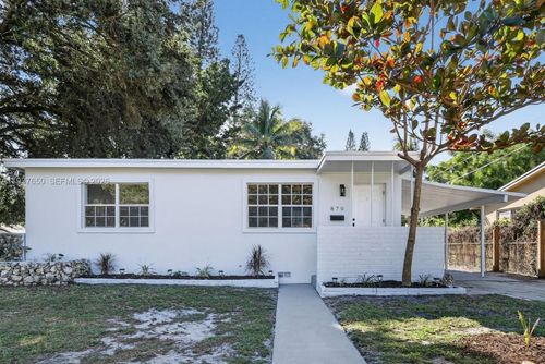 870 Ne 144th St, North Miami, FL, 33161-2334 | Card Image