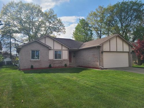 3393 Kevin Cir, Warren, MI, 48092-2243 | Card Image