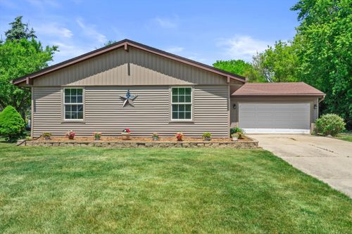 S104W20472 Tina Dr, Muskego, WI, 53150-9580 | Card Image