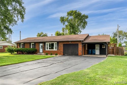 3705 Ruth Dr, Granite City, IL, 62040-4254 | Card Image
