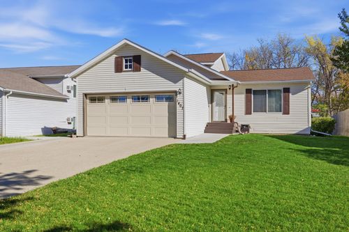 1407 7th Street W, West Fargo, ND, 58078 | Card Image