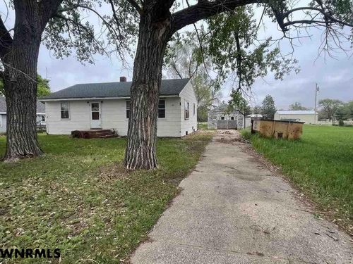 720 N Hall, Valentine, NE, 69201 | Card Image