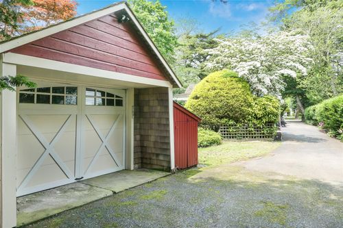 184 S Country Rd, Brookhaven, NY, 11719 | Card Image