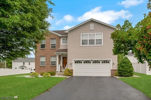 37 Lambert St, Washington, NJ, 07882-4168 | Card Image
