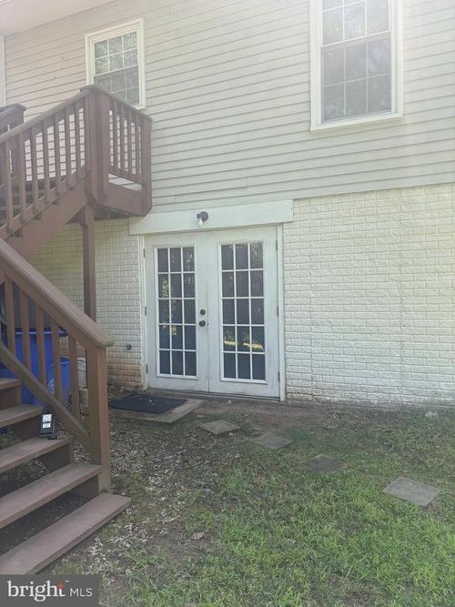 4104 Swiss Stone Dr, BURTONSVILLE, MD, 20866-1163 | Card Image