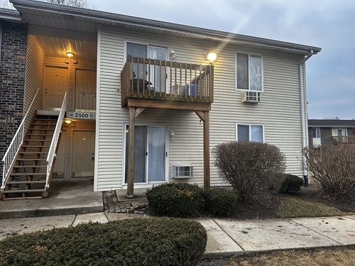apt-106-2500 Light Rd, Oswego, IL, 60543-9221 | Card Image