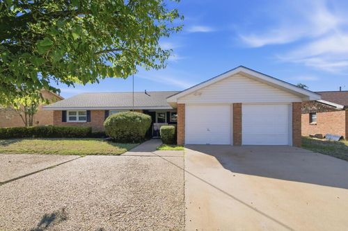 723 W Dormard Ave, Midland, TX, 79705-6647 | Card Image