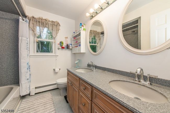 8 Kevin Dr, House other with 4 bedrooms, 2 bathrooms and null parking in Flanders NJ | Image 25
