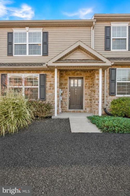 845 Gregs Dr, Harrisburg, PA, 17111-5558 | Card Image