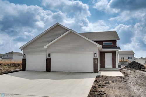 6093 Martin Ln W, West Fargo, ND, 58078-2864 | Card Image