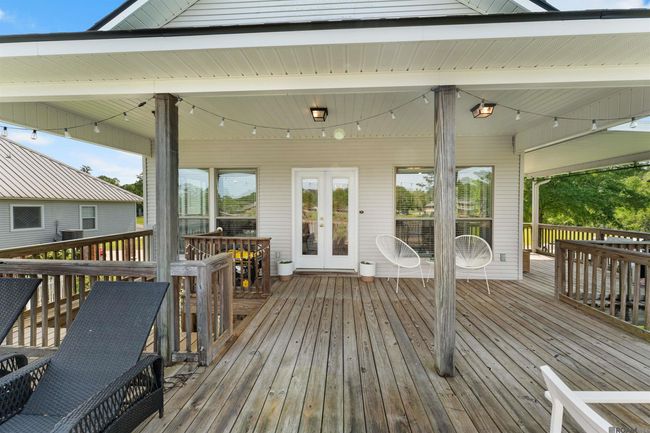 17653 Cove Ln, House other with 3 bedrooms, 3 bathrooms and 4 parking in Denham Springs LA | Image 18