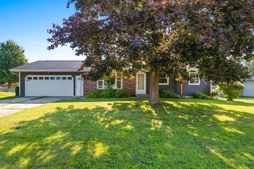 1126 David Lane, Howard, WI, 54313 | Card Image