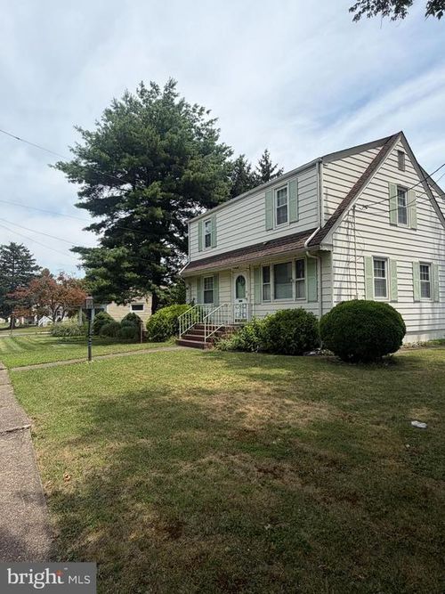 3102 Nottingham Way, Hamilton, NJ, 08619-1845 | Card Image