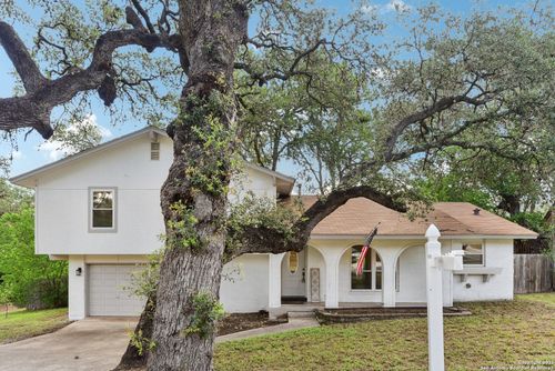 9014 Brigadoon St, San Antonio, TX, 78254-2005 | Card Image
