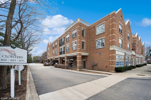 unit-225-1621 Glenview Rd, Glenview, IL, 60025-6918 | Card Image