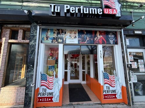 135-131-137 Essex St, Lawrence, MA, 01840-1605 | Card Image