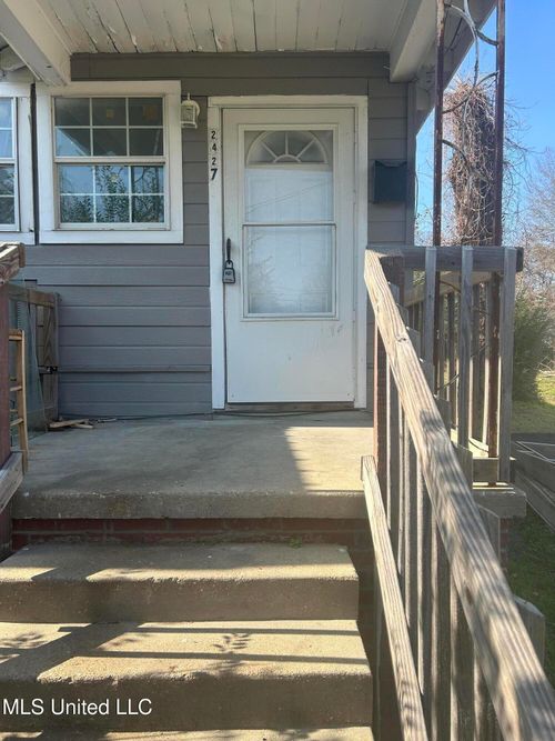 2427-2425 Woodlawn St, Jackson, MS, 39213-7549 | Card Image