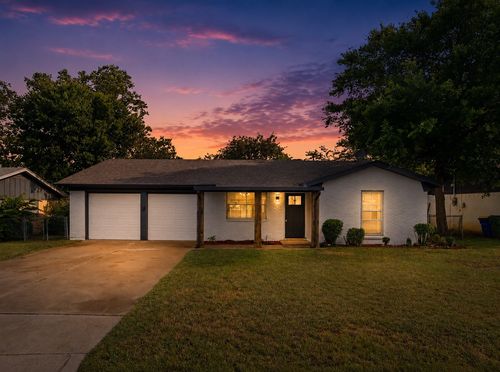 5925 Hanson Dr, Watauga, TX, 76148-3504 | Card Image
