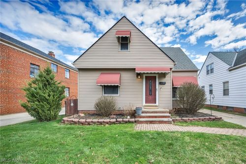 6133 W 54th St, Parma, OH, 44129-4729 | Card Image