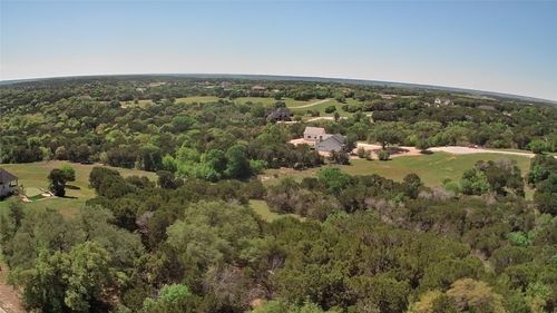 8136 Retreat Blvd, Cleburne, TX, 76033-8948 | Card Image