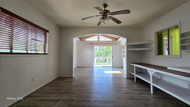 Living Room with distant views | Image 8