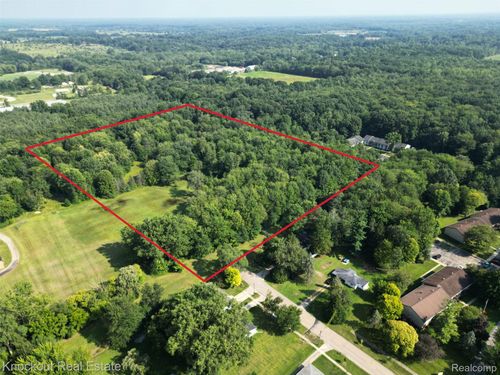 000 Oak St, Montrose, MI, 48457 | Card Image