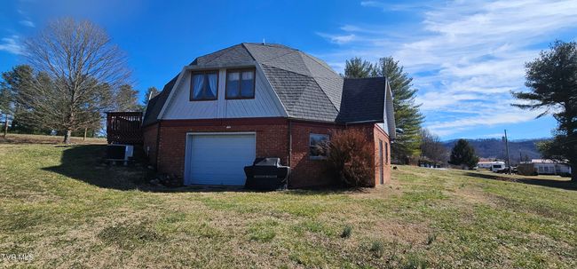 141 Clyde Ellis Dr, House other with 3 bedrooms, 2 bathrooms and null parking in Pennington Gap VA | Image 4