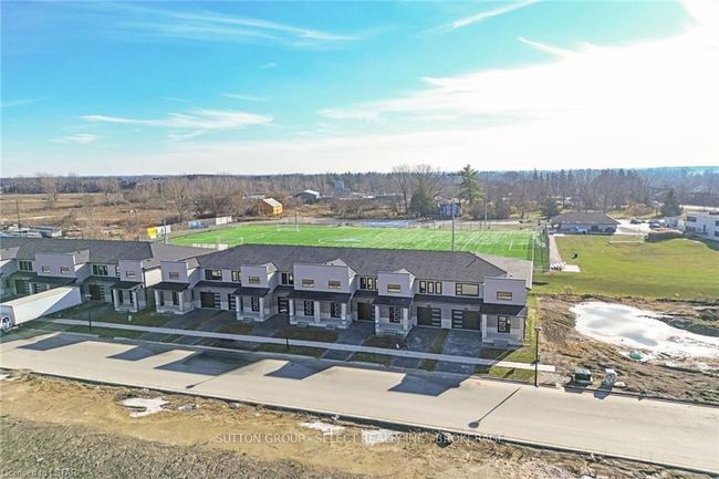 6849 Royal Magnolia Ave, House attached with 4 bedrooms, 4 bathrooms and 1 parking in London ON | Image 13