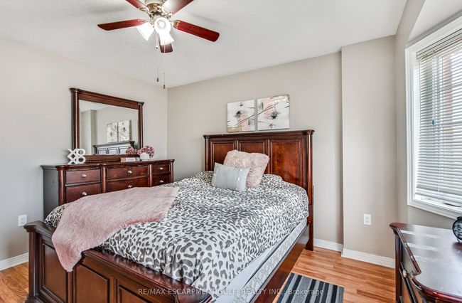 24 Diamond Crt, House other with 5 bedrooms, 3 bathrooms and 4 parking in Hamilton ON | Image 26
