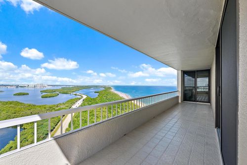 apt-22d-5550 N Ocean Dr, Riviera Beach, FL, 33404-2523 | Card Image