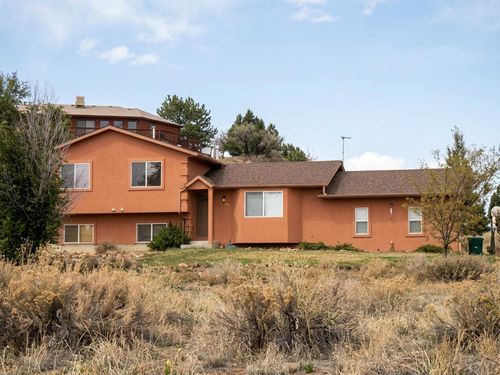1895 W Galileo Dr, Pueblo West, CO, 81007-2214 | Card Image