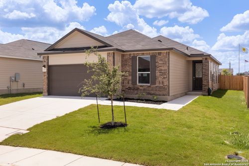405 Panther Way, Seguin, TX, 78155-2874 | Card Image