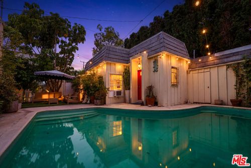 8998 Lloyd Pl, West Hollywood, CA, 90069-5503 | Card Image