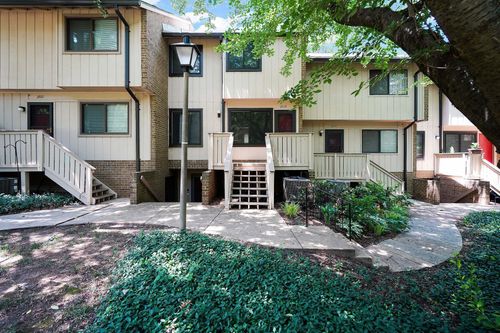 60-2665 Glengyle Dr, VIENNA, VA, 22181-5572 | Card Image
