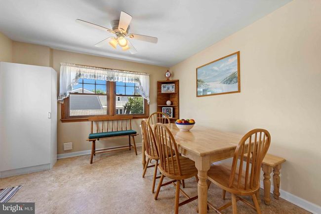 215 W 23 Rd St, House other with 3 bedrooms, 1 bathrooms and null parking in SHIP BOTTOM NJ | Image 16