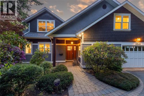 3948 Telegraph Bay Rd, Victoria, BC, V8N4H7 | Card Image