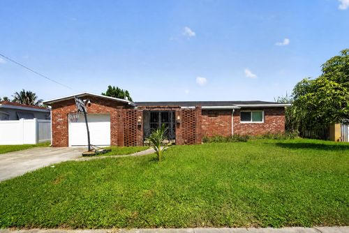 2251 Sw 67th Way, Miramar, FL, 33023-2764 | Card Image