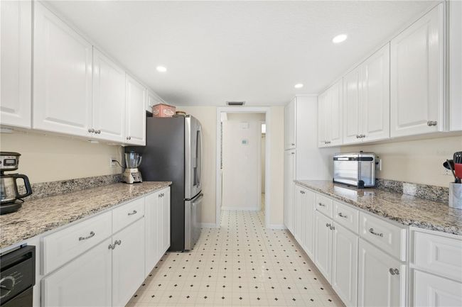 Kitchen Granite Counters | Image 14
