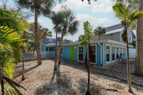 604 Avenida De Mayo, SARASOTA, FL, 34242-1502 | Card Image