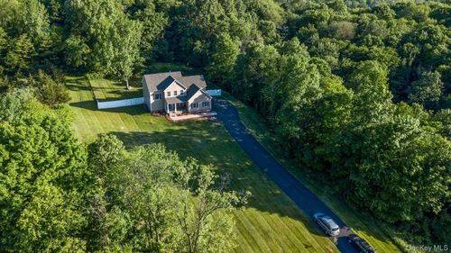 16 Primrose Ln, Chester, NY, 10918-4031 | Card Image