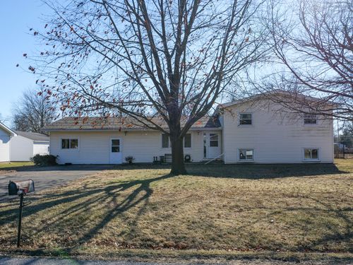 7 Birch Ln, Villa Grove, IL, 61956-1603 | Card Image