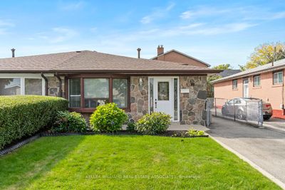 55 Grange Dr, Home with 4 bedrooms, 2 bathrooms and 3 parking in Brampton ON | Image 2