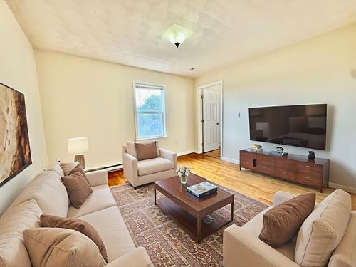 apt-1-7 Center St, Woburn, MA, 01801-3079 | Card Image