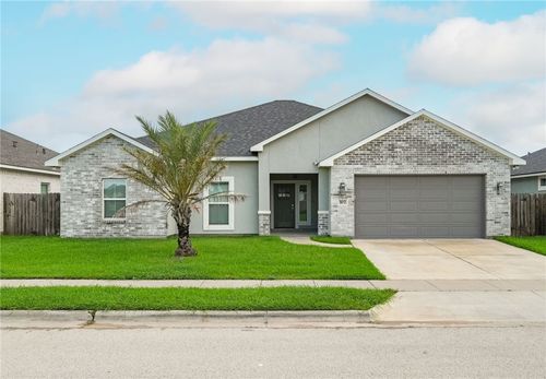 107 Prestwick Dr, Portland, TX, 78374-4409 | Card Image