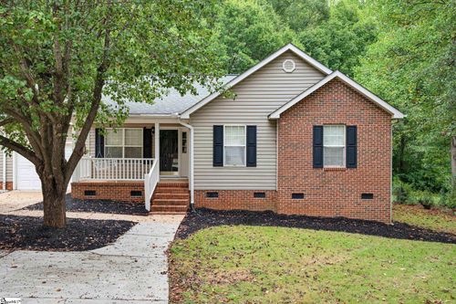 154 Ashton Ln, Anderson, SC, 29621-2167 | Card Image