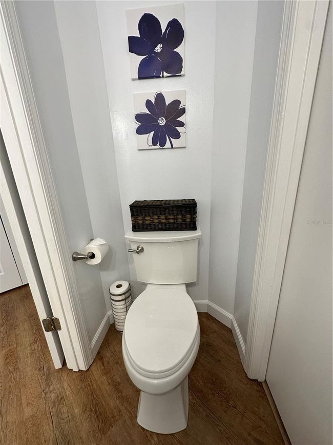 SEPARATE TOILET ROOM - WATER CLOSET | Image 20